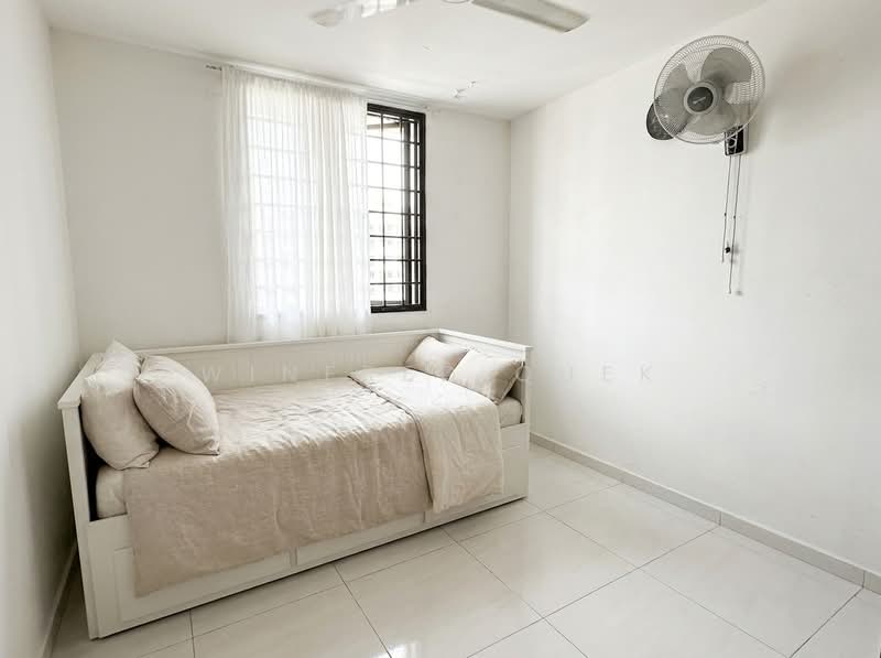 38 Circuit Road, 38 Circuit Road, 2 Bedrooms, 630 sqft, HDB Flat For Sale, by Winfred Quek, 500207636 - Bedroom - PropertyGuru.com.sg