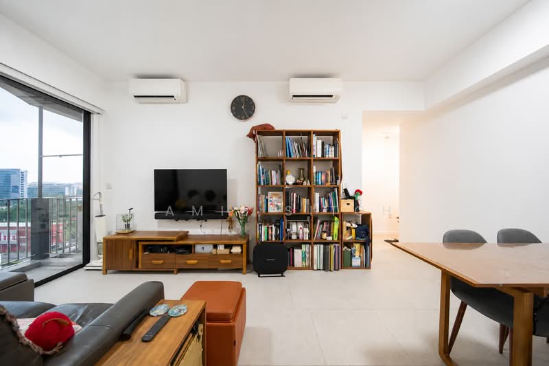 Jui Residences, 1177 Serangoon Road, 3 Bedrooms, 893 sqft, Condominium For Sale, by Jamie Sitoh, 500207638 - Living Room - PropertyGuru.com.sg