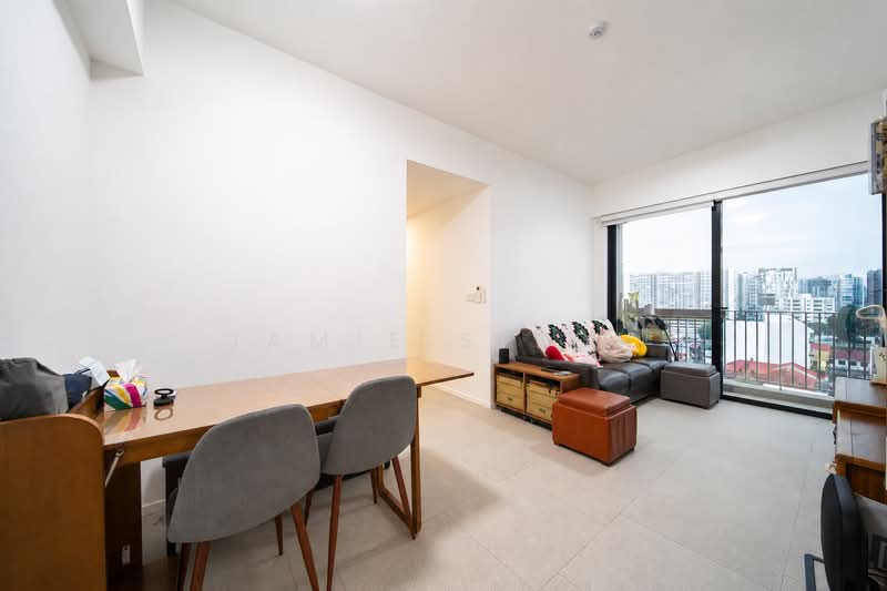 Jui Residences, 1177 Serangoon Road, 3 Bedrooms, 893 sqft, Condominium For Sale, by Jamie Sitoh, 500207638 - Dining & Living Room - PropertyGuru.com.sg