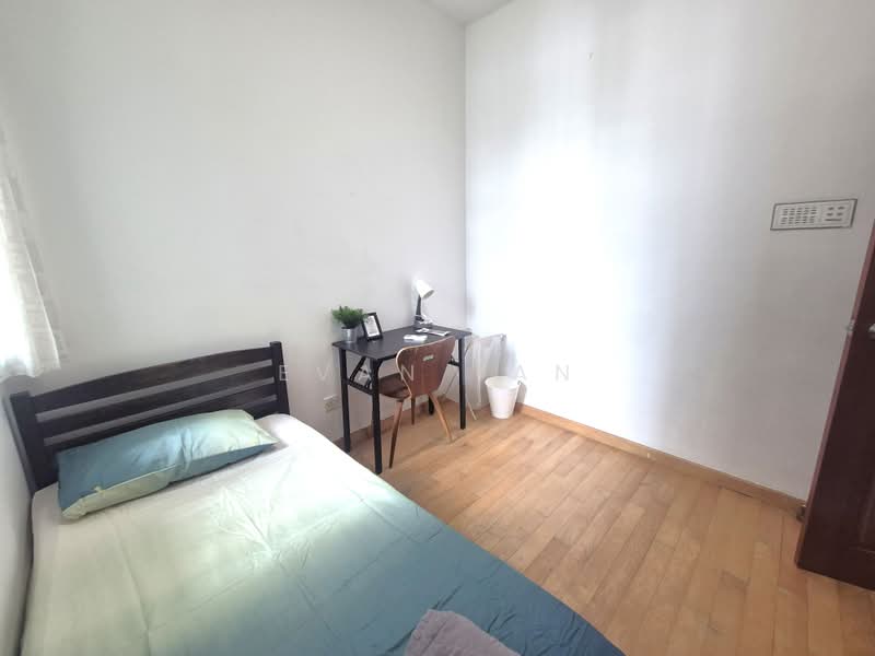 Changi Court, 708 Upper Changi Road East, Room Rental, 120 sqft, Condominium For Rent, by Evan Tan, 500207642 - Bedroom - PropertyGuru.com.sg