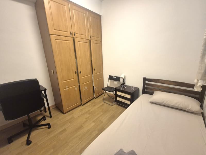 Changi Court, 708 Upper Changi Road East, Room Rental, 130 sqft, Condominium For Rent, by Evan Tan, 500207643 - Bedroom - PropertyGuru.com.sg