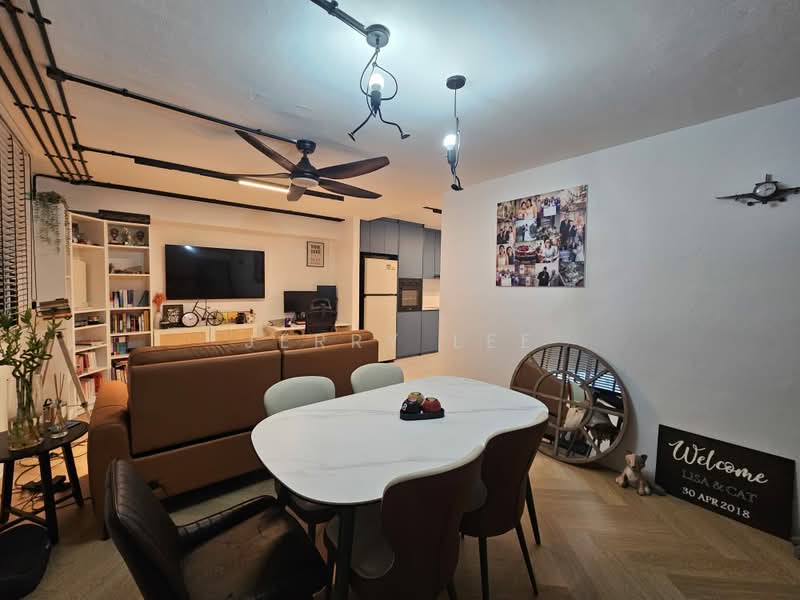 50 Hoy Fatt Road, 50 Hoy Fatt Road, 2 Bedrooms, 904 sqft, HDB Flat For Rent, by Jerry Lee, 500207653 - Living Room - PropertyGuru.com.sg