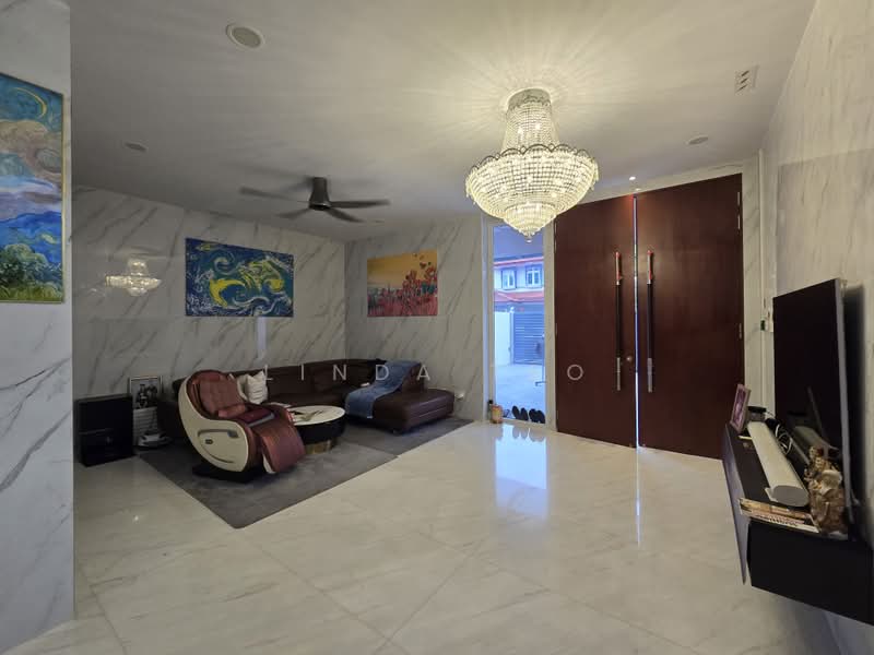 Serangoon Garden Estate, , 4 Bedrooms, 4,000 sqft, Corner Terrace For Rent, by Linda Teo, 500207655 - Living Room - PropertyGuru.com.sg