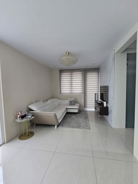 Serangoon Garden Estate, , 4 Bedrooms, 4,000 sqft, Corner Terrace For Rent, by Linda Teo, 500207655 - Living Room - PropertyGuru.com.sg