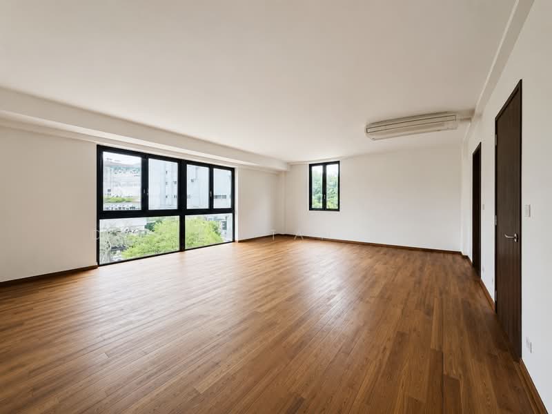 ⭐️SUPER CONVENIENT⭐️1 KM OF NYPS & RGPS⭐️NEAR TAN KAH KEE MRT⭐BRAND NEW 2.5-STY SEMI-D W/ POOL⭐️, Coronation Road Duchess Princess of Wales Prince King's Queen's Lutheran Tan Kim Harom Setangkai Namly Lim Tai See Jalan Ampang Haji Sixth Allamanda Watten Estate Hillcrest Greenwood Greenview Greenmead Shelford Linden Cassia Vanda Ming Teck Lantana, 4 Bedrooms, 7,000 sqft, Semi-Detached House For Sale, by Damian Tan 陈係赈, 500207656 - Living Room - PropertyGuru.com.sg