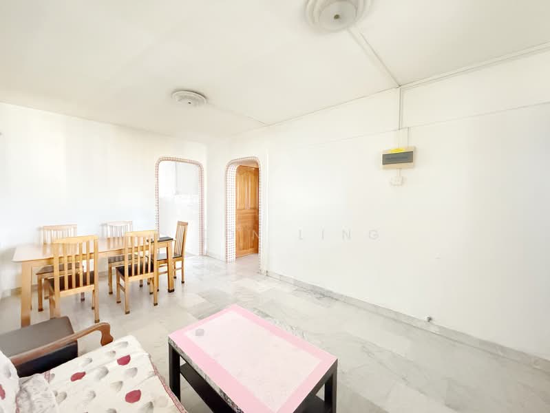 576 Ang Mo Kio Avenue 10, 576 Ang Mo Kio Avenue 10, 2 Bedrooms, 872 sqft, HDB Flat For Rent, by Leeon Ling, 500207660 - Dining Room - PropertyGuru.com.sg