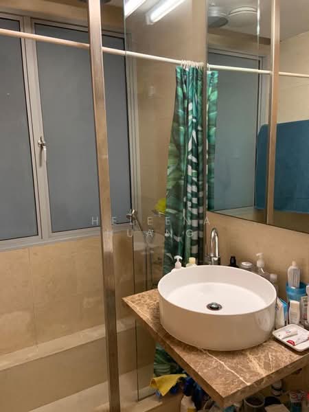 Strata, 1 Essex Road, 1 Bedroom, 506 sqft, Apartment For Rent, by Heleena Huang, 500207663 - Bathroom - PropertyGuru.com.sg