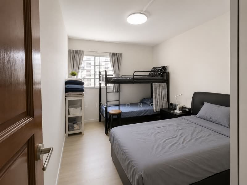 417 Bukit Batok West Avenue 4, 417 Bukit Batok West Avenue 4, 3 Bedrooms, 1,119 sqft, HDB Flat For Sale, by Jin Ong, 500207669 - Bedroom - PropertyGuru.com.sg