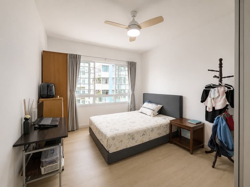 417 Bukit Batok West Avenue 4, 417 Bukit Batok West Avenue 4, 3 Bedrooms, 1,119 sqft, HDB Flat For Sale, by Jin Ong, 500207669 - Bedroom - PropertyGuru.com.sg