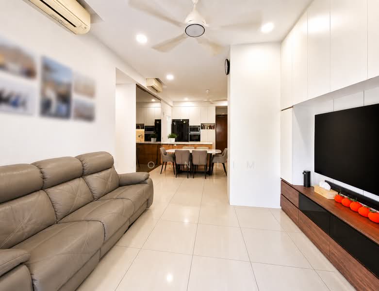 Mi Casa, 315 Choa Chu Kang Avenue 3, 3 Bedrooms, 1,270 sqft, Condominium For Sale, by Bjorn Lim, 500207671 - Living Room - PropertyGuru.com.sg