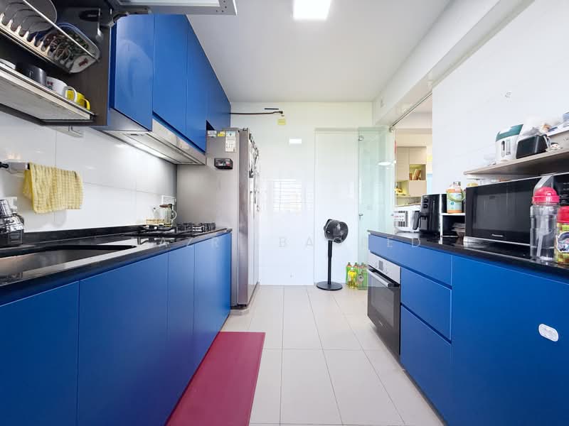 998A Buangkok Crescent, 998A Buangkok Crescent, 3 Bedrooms, 1,011 sqft, HDB Flat For Sale, by Nazri Baobed, 500207674 - Kitchen - PropertyGuru.com.sg