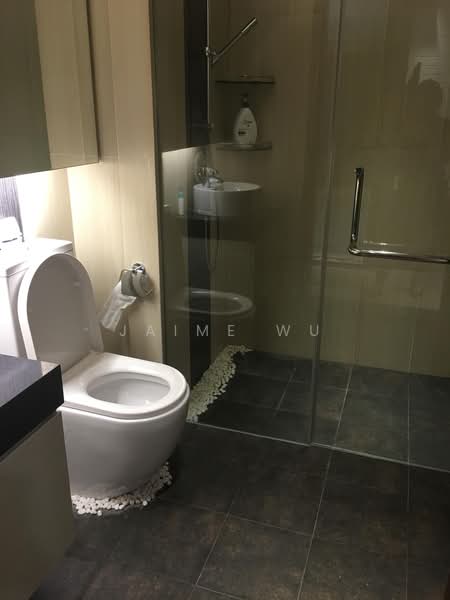 Cardiff Residence, 103 Cardiff Grove, 1 Bedroom, 420 sqft, Condominium For Sale, by Jaime Wu, 500207688 - Bathroom - PropertyGuru.com.sg