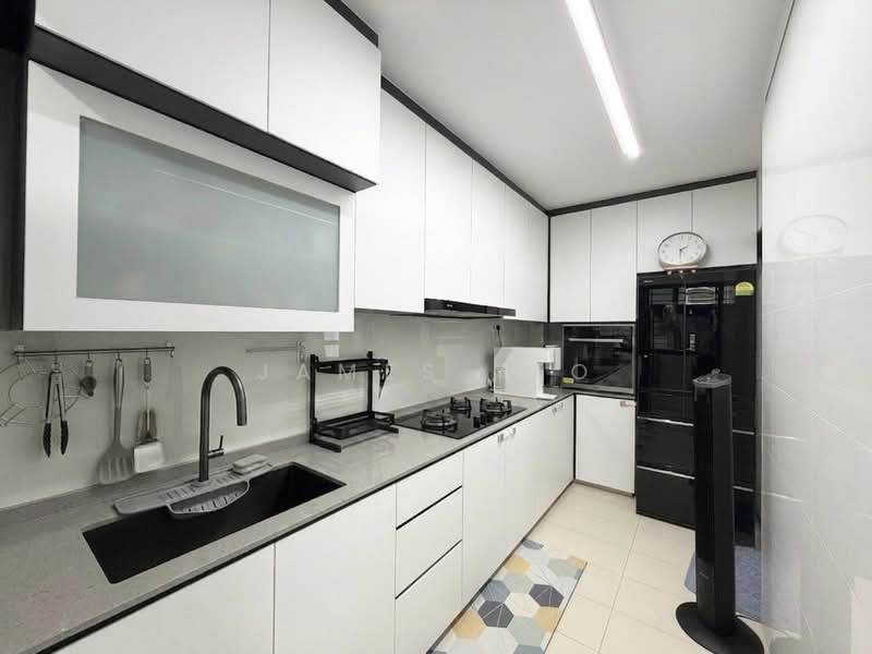 420C Northshore Drive, 420C Northshore Drive, 3 Bedrooms, 1,012 sqft, HDB Flat For Sale, by James Yeo, 500207712 - Kitchen - PropertyGuru.com.sg