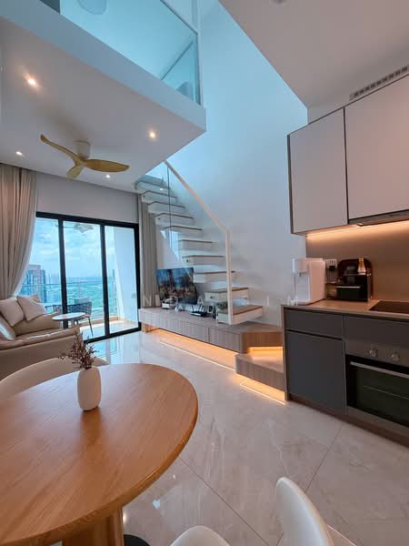 💙2bed+study🩵Undervalued 💙Fully Renovated🩵Mins to Kent Ridge MRT, , 2 Bedrooms, 689 sqft, Condominium For Sale, by Linda Sim, 500207713 - Living Room - PropertyGuru.com.sg