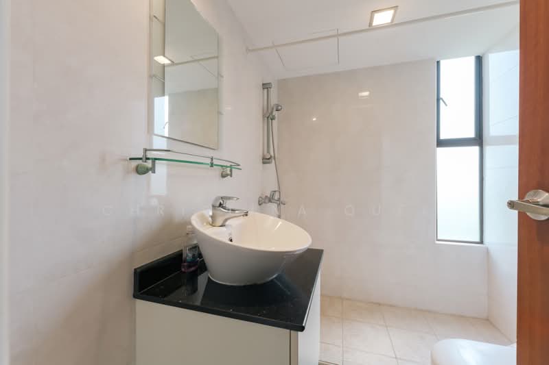 Pandan Valley, 4 Pandan Valley, 4 Bedrooms, 3,391 sqft, Condominium For Sale, by Christina Quek, 500207728 - Bathroom - PropertyGuru.com.sg