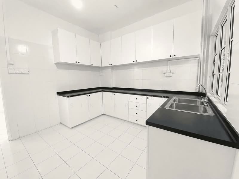 28 and 30 Lorong Sesuai, , 6 Bedrooms, 3,311 sqft, Semi-Detached House For Rent, by MARINE LEE, 500207746 - Kitchen - PropertyGuru.com.sg