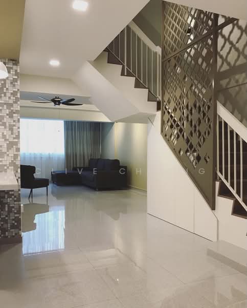 160 Bedok South Avenue 3, 160 Bedok South Avenue 3, 3 Bedrooms, 1,572 sqft, HDB Flat For Sale, by Clive Cheong, 500207747 - Living Room - PropertyGuru.com.sg