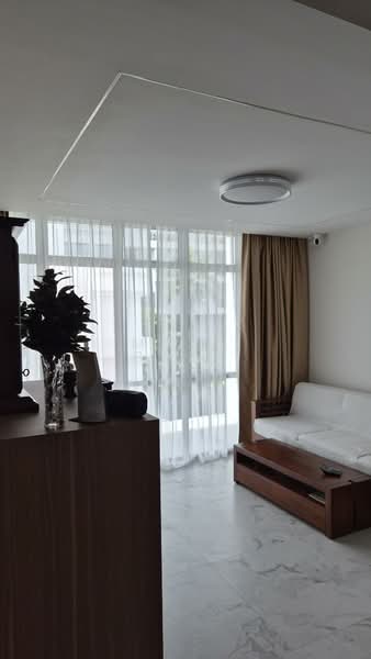 Casa Pasir Ris, 201 Jalan Loyang Besar, 3 Bedrooms, 2,228 sqft, Condominium For Sale, by Mary Baey, 500207748 - Living Room - PropertyGuru.com.sg