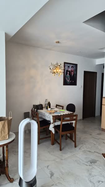 Casa Pasir Ris, 201 Jalan Loyang Besar, 3 Bedrooms, 2,228 sqft, Condominium For Sale, by Mary Baey, 500207748 - Dining Room - PropertyGuru.com.sg