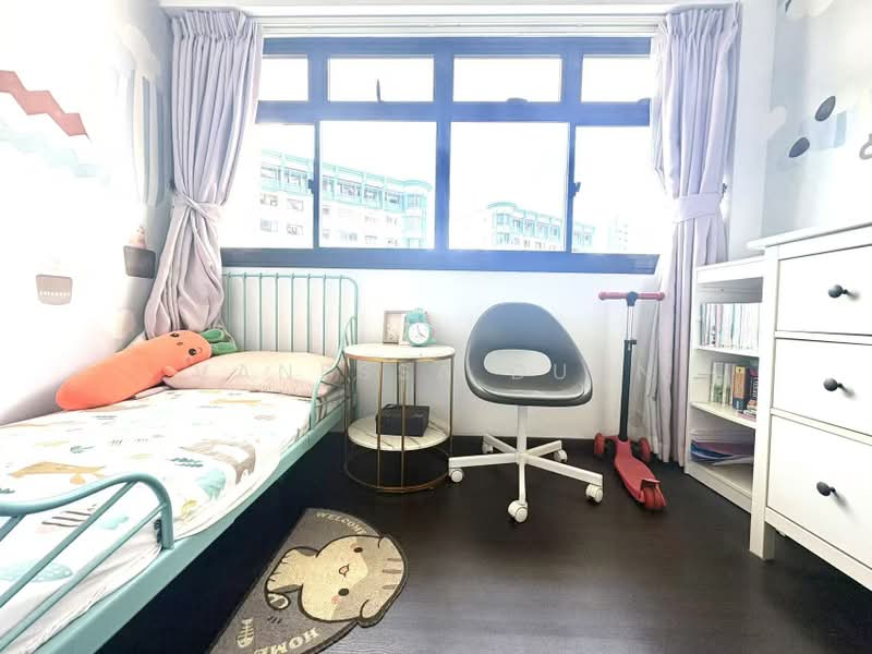 339B Kang Ching Road, 339B Kang Ching Road, 3 Bedrooms, 990 sqft, HDB Flat For Sale, by Vanessa Duan, 500207762 - Bedroom - PropertyGuru.com.sg