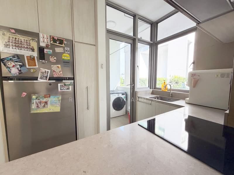 The Paterson Edge, 26 Paterson Road, 2 Bedrooms, 990 sqft, Apartment For Sale, by Rica Yang, 500207768 - Kitchen - PropertyGuru.com.sg