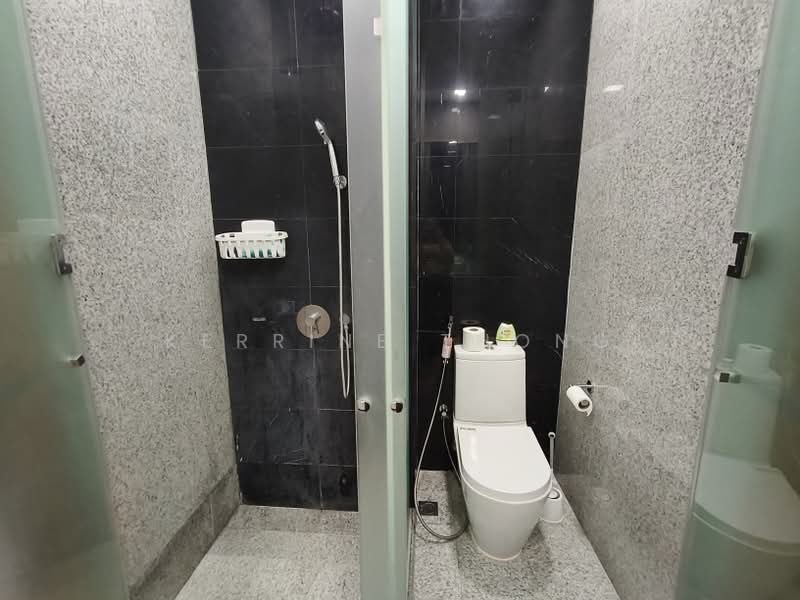 Watertown, 71 Punggol Central, 1 Bedroom, 603 sqft, Condominium For Sale, by Kerrine Thong, 500207772 - Bathroom - PropertyGuru.com.sg