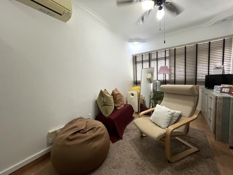 715 Woodlands Drive 70, 715 Woodlands Drive 70, 3 Bedrooms, 1,087 sqft, HDB Flat For Sale, by Dan Tay, 500207783 - Living Room - PropertyGuru.com.sg
