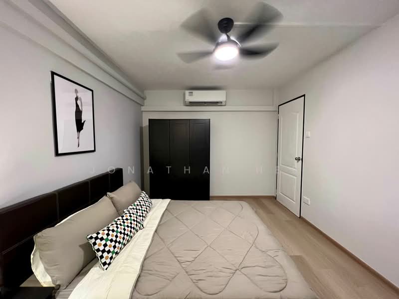 474 Tampines Street 43, 474 Tampines Street 43, Room Rental, 100 sqft, HDB Flat For Rent, by Jonathan Hee, 500207796 - Bedroom - PropertyGuru.com.sg