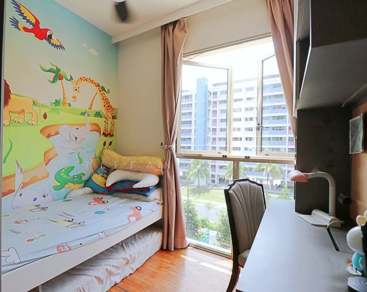 Sea Horizon, 5 Pasir Ris Rise, 3 Bedrooms, 1,109 sqft, Executive Condominium For Sale, by Tiffany Chan, 500207797 - Bedroom - PropertyGuru.com.sg