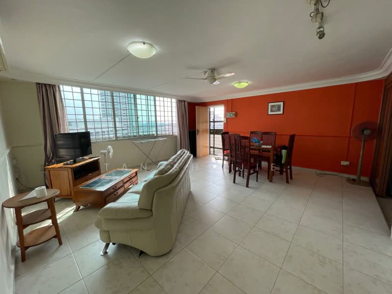 130 Bishan Street 12, 130 Bishan Street 12, 3 Bedrooms, 1,120 sqft, HDB Flat For Rent, by Tan Shi Jie, 500207814 - Living Room - PropertyGuru.com.sg