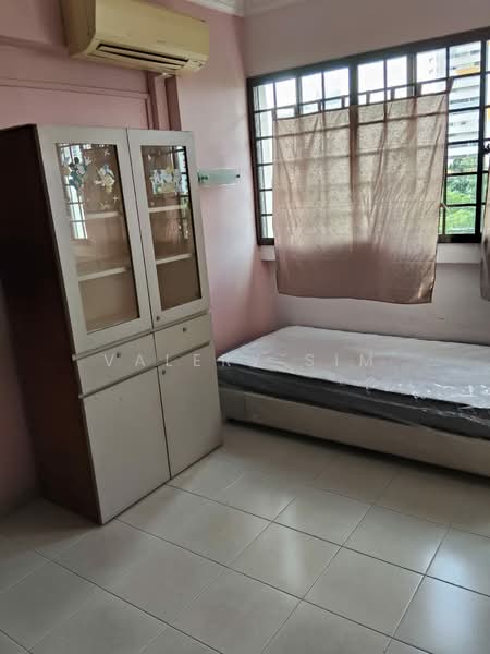 103 Bukit Batok Central, 103 Bukit Batok Central, Room Rental, 100 sqft, HDB Flat For Rent, by Valery Sim, 500207816 - Bedroom - PropertyGuru.com.sg