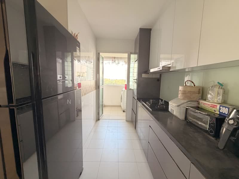 661A Edgedale Plains, 661A Edgedale Plains, 3 Bedrooms, 990 sqft, HDB Flat For Sale, by Nicole Lim, 500207822 - Kitchen - PropertyGuru.com.sg