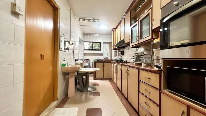 258A Compassvale Road, 258A Compassvale Road, 3 Bedrooms, 1,184 sqft, HDB Flat For Sale, by Hafizh Jamil, 500207828 - Kitchen - PropertyGuru.com.sg
