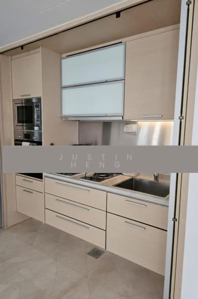 8 @ Mount Sophia, 8 Mount Sophia, 1 Bedroom, 958 sqft, Condominium For Sale, by Justin Heng, 500207834 - PropertyGuru.com.sg