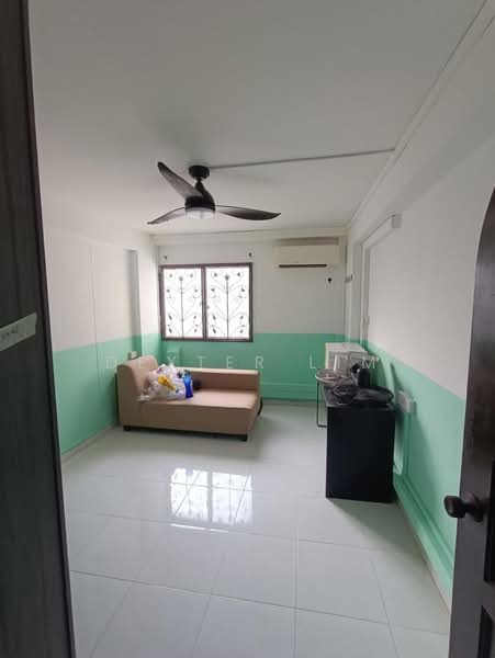 170 Woodlands Street 11, 170 Woodlands Street 11, 4 Bedrooms, 1,400 sqft, HDB Flat For Rent, by Dexter Lim, 500207836 - Living Room - PropertyGuru.com.sg