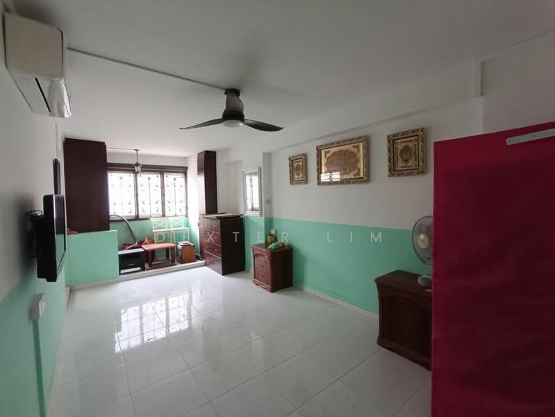 170 Woodlands Street 11, 170 Woodlands Street 11, 4 Bedrooms, 1,400 sqft, HDB Flat For Rent, by Dexter Lim, 500207836 - Living Room - PropertyGuru.com.sg