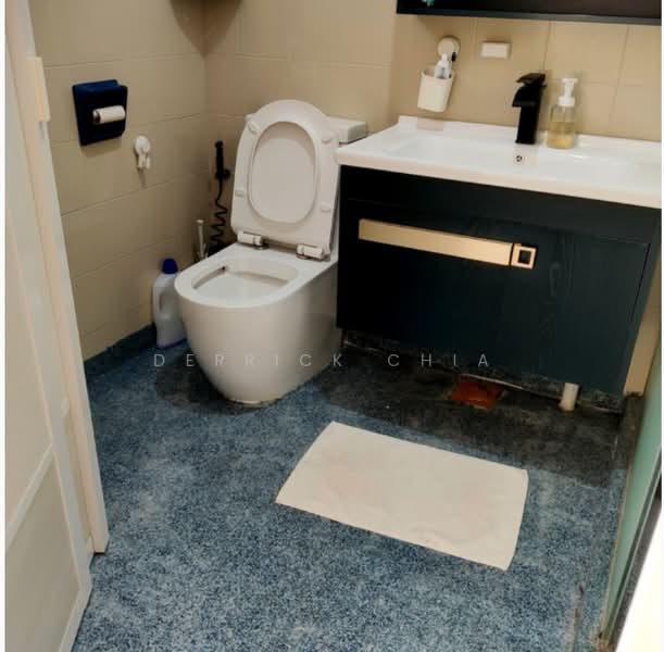 MacPherson road, MacPherson road, 4 Bedrooms, 2,500 sqft, Terraced House For Sale, by Derrick Chia, 500207844 - Bathroom - PropertyGuru.com.sg