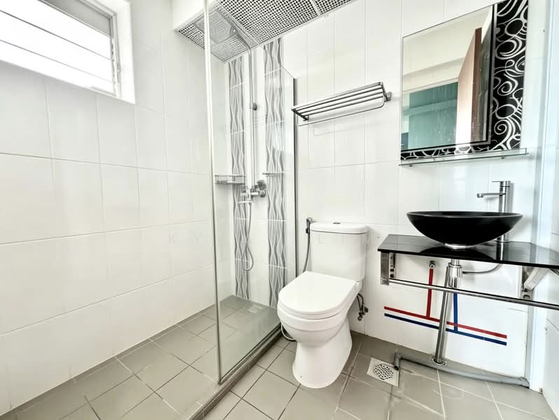 92B Telok Blangah Street 31, 92B Telok Blangah Street 31, 3 Bedrooms, 1,001 sqft, HDB Flat For Sale, by Kyean Lim, 500207847 - Bathroom - PropertyGuru.com.sg