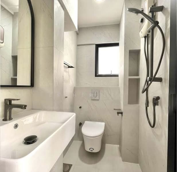 186 Toa Payoh Central, 186 Toa Payoh Central, Room Rental, 100 sqft, HDB Flat For Rent, by Esther Lee, 500207850 - Bathroom - PropertyGuru.com.sg