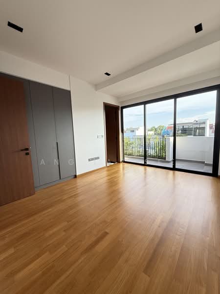 Jalan Sankam, , 5 Bedrooms, 4,834 sqft, Terraced House For Sale, by Ang Lay See, 500207851 - Balcony - PropertyGuru.com.sg