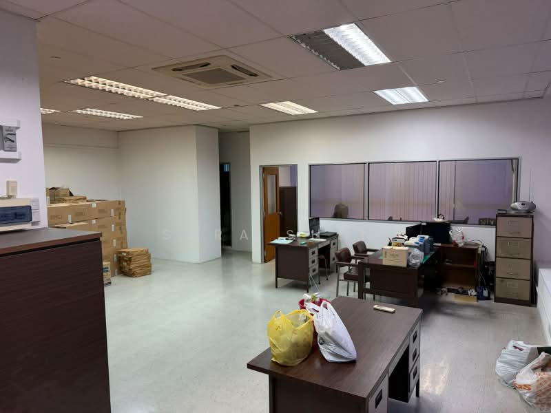 One Commonwealth, 1 Commonwealth Lane, 1,281 sqft, Light Industrial (B1) For Rent, by Sara Shen, 500207856 - Interior - CommercialGuru.com.sg