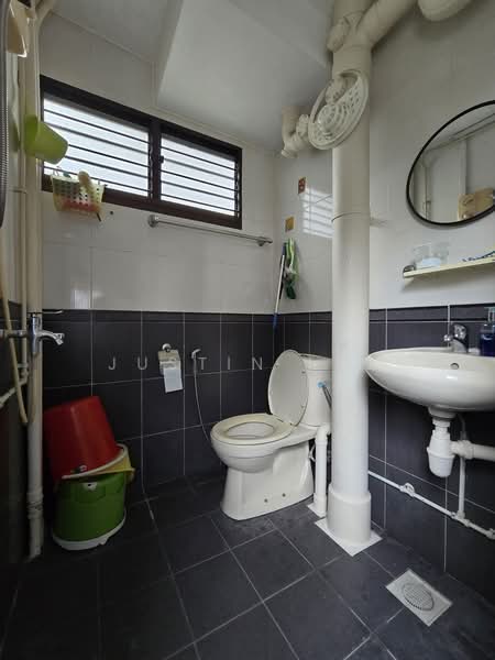 751 Yishun Street 72, 751 Yishun Street 72, Room Rental, 200 sqft, HDB Flat For Rent, by Justin Lee, 500207873 - Bathroom - PropertyGuru.com.sg