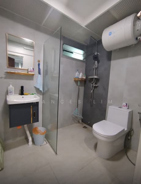 366B Sembawang Crescent, 366B Sembawang Crescent, Room Rental, 90 sqft, HDB Flat For Rent, by Frances Lim, 500207879 - Bathroom - PropertyGuru.com.sg