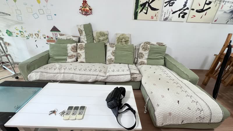 686B Woodlands Drive 73, 686B Woodlands Drive 73, 3 Bedrooms, 1,226 sqft, HDB Flat For Sale, by Tingting Liu, 500207884 - Living Room - PropertyGuru.com.sg