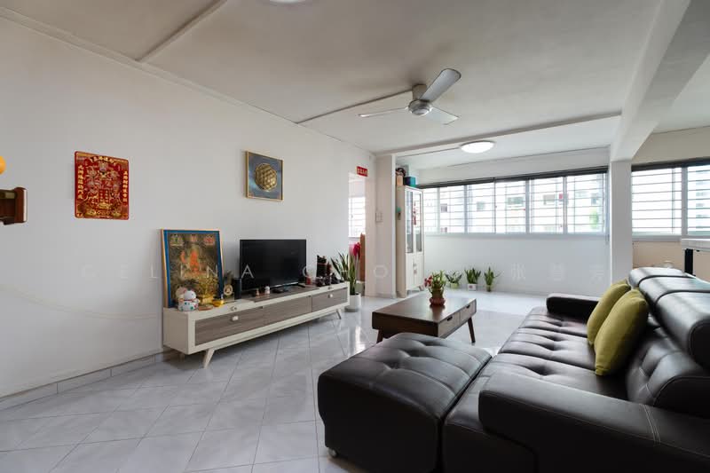 775 Yishun Ring Road, 775 Yishun Ring Road, 3 Bedrooms, 1,356 sqft, HDB Flat For Sale, by Celina Chong 张慧芳, 500207886 - Living Room - PropertyGuru.com.sg
