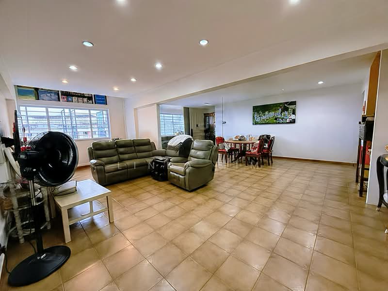 260 Tampines Street 21, 260 Tampines Street 21, Pasir Ris / Tampines, Room Rental, 100 sqft, HDB Flat For Rent, by Linda Sim, 500207888 - Living Room - PropertyGuru.com.sg