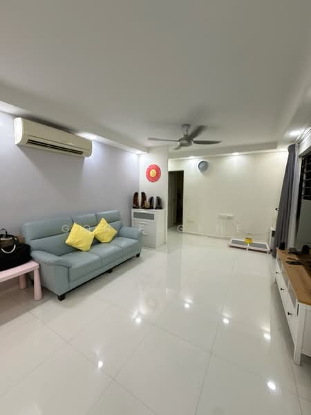 635 Jurong West Street 65, 635 Jurong West Street 65, 3 Bedrooms, 980 sqft, HDB Flat For Sale, by Goh Eugene, 500207901 - Living Room - PropertyGuru.com.sg