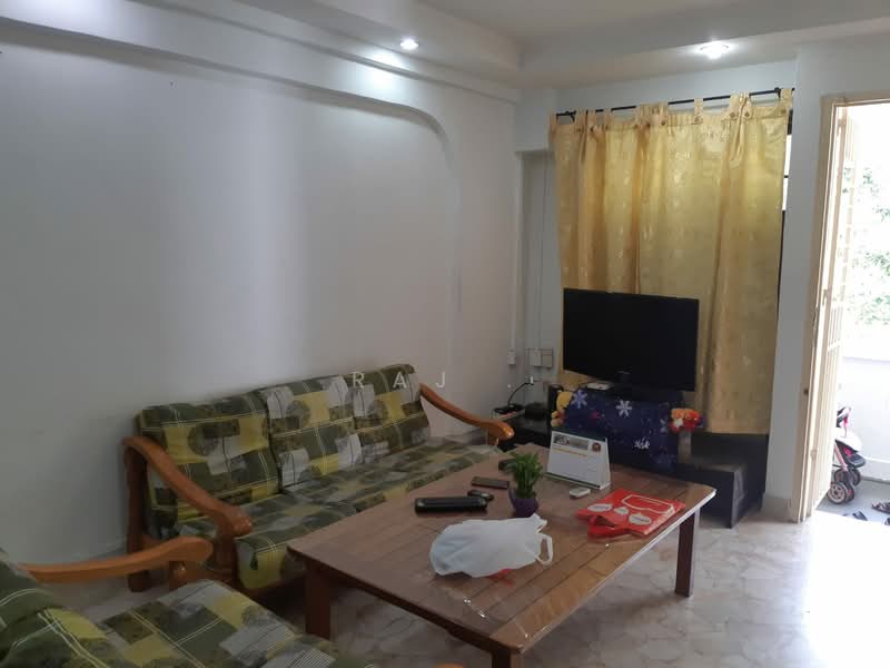 125 Bedok North Road, 125 Bedok North Road, 2 Bedrooms, 735 sqft, HDB Flat For Rent, by Raj ., 500207909 - Living Room - PropertyGuru.com.sg