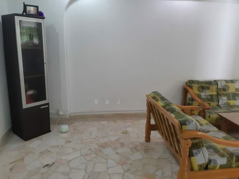 125 Bedok North Road, 125 Bedok North Road, 2 Bedrooms, 735 sqft, HDB Flat For Rent, by Raj ., 500207909 - Living Room - PropertyGuru.com.sg
