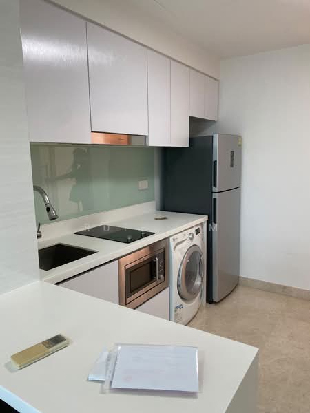 Eight Riversuites, 2 Whampoa East, 1 Bedroom, 441 sqft, Condominium For Rent, by Ruth Lim, 500207930 - Kitchen - PropertyGuru.com.sg